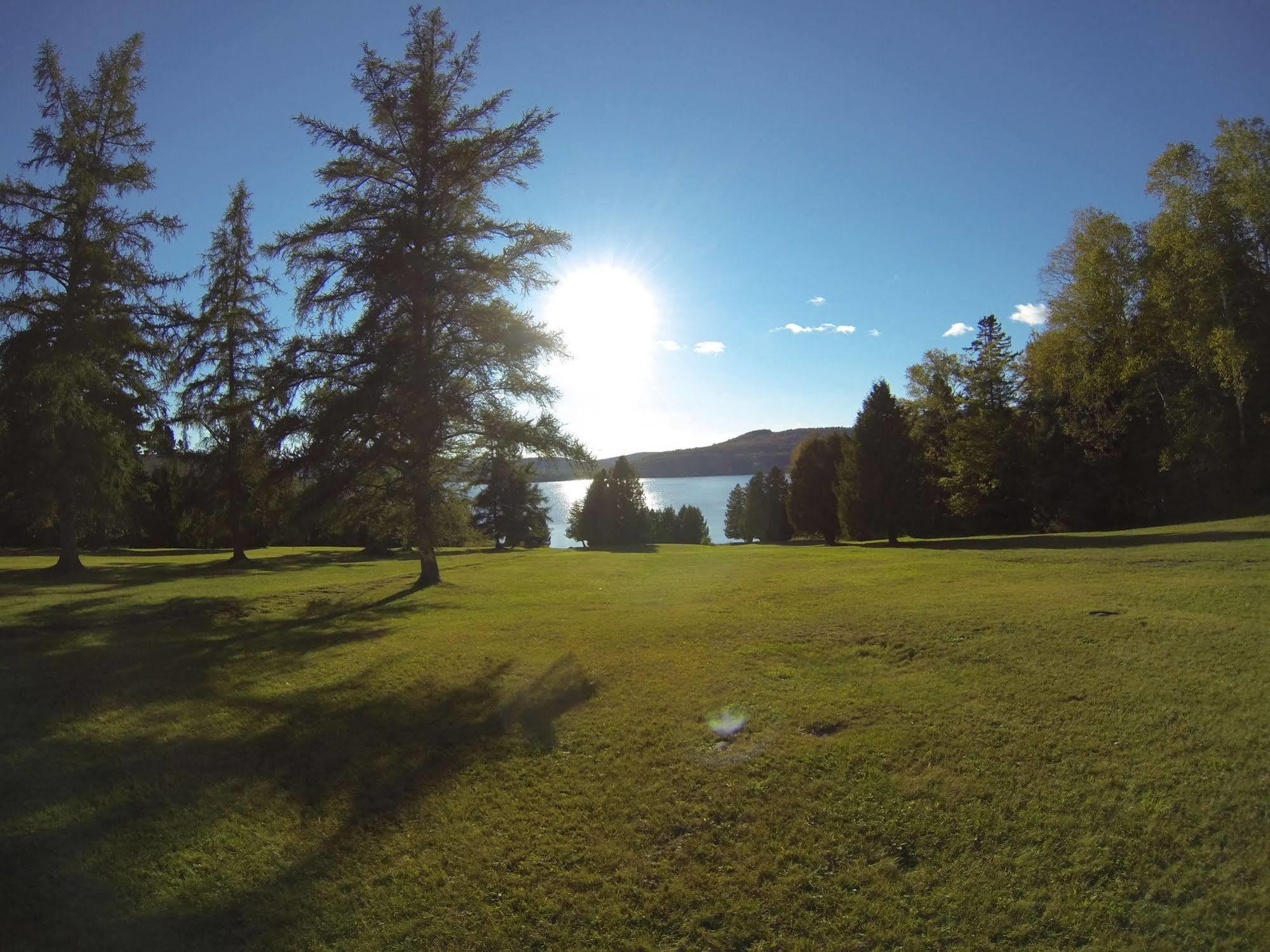 Motel Le Fleuron Saint-Donat Exterior foto